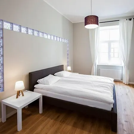 Modern & Spacious 80m2 In Old Town Apartment Riga
